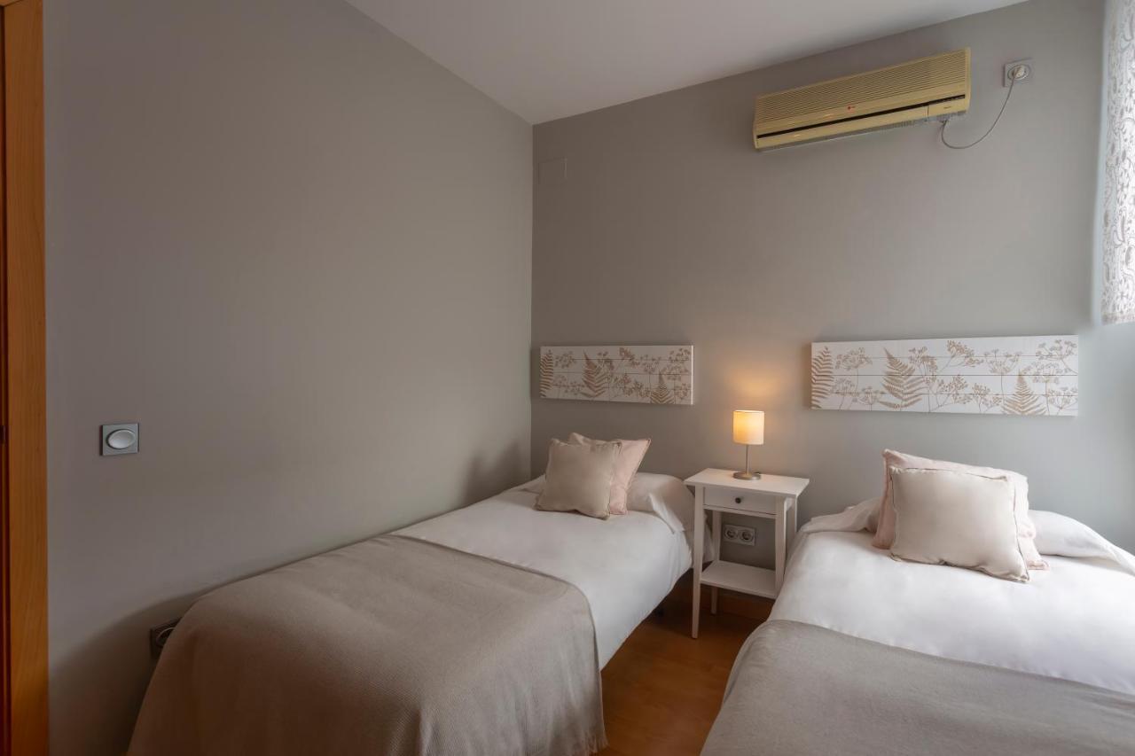 Menéndez Pelayo Sevilla Urban Exterior foto